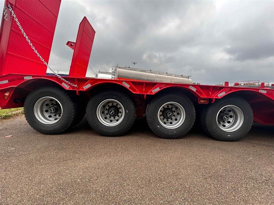 4-Axle Lowbed Trailer best