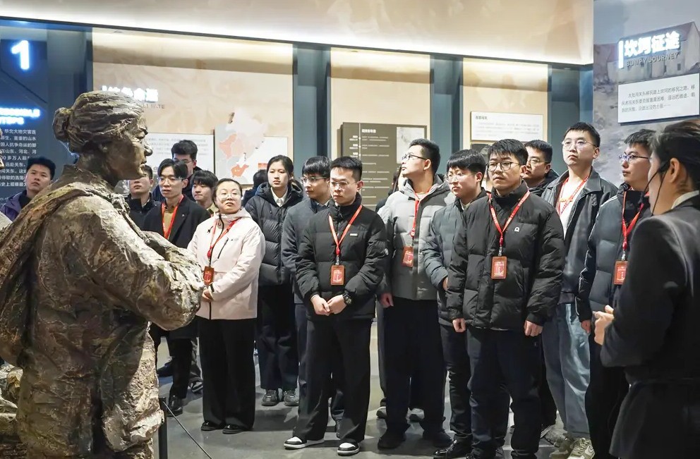 2cf5d0d9-6609-45e4-be61-cef769178fe8 2cf5d0d9-6609-45e4-be61-cef769178fe8