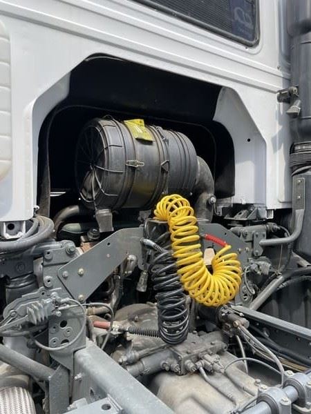 SINOTRUK HOWO 6x4 Tractor Truck For Heavy-Duty Logistics & Long-Haul Transportation factory